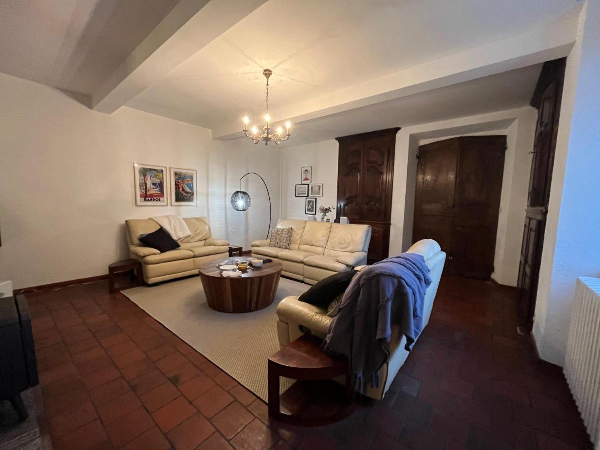 Inviting 5-Bed House heated pool Maubourguet - Housity