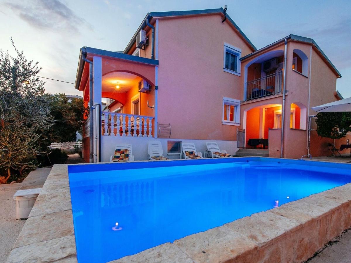 Beautiful Holiday Home in Maslenica near Beach - Housity