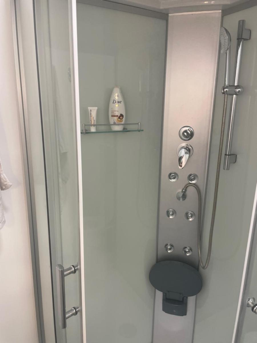 Room AA - Housity