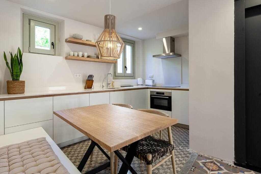 Suitetrails - Velo Vern 2 Luxury apartment in the Old Town