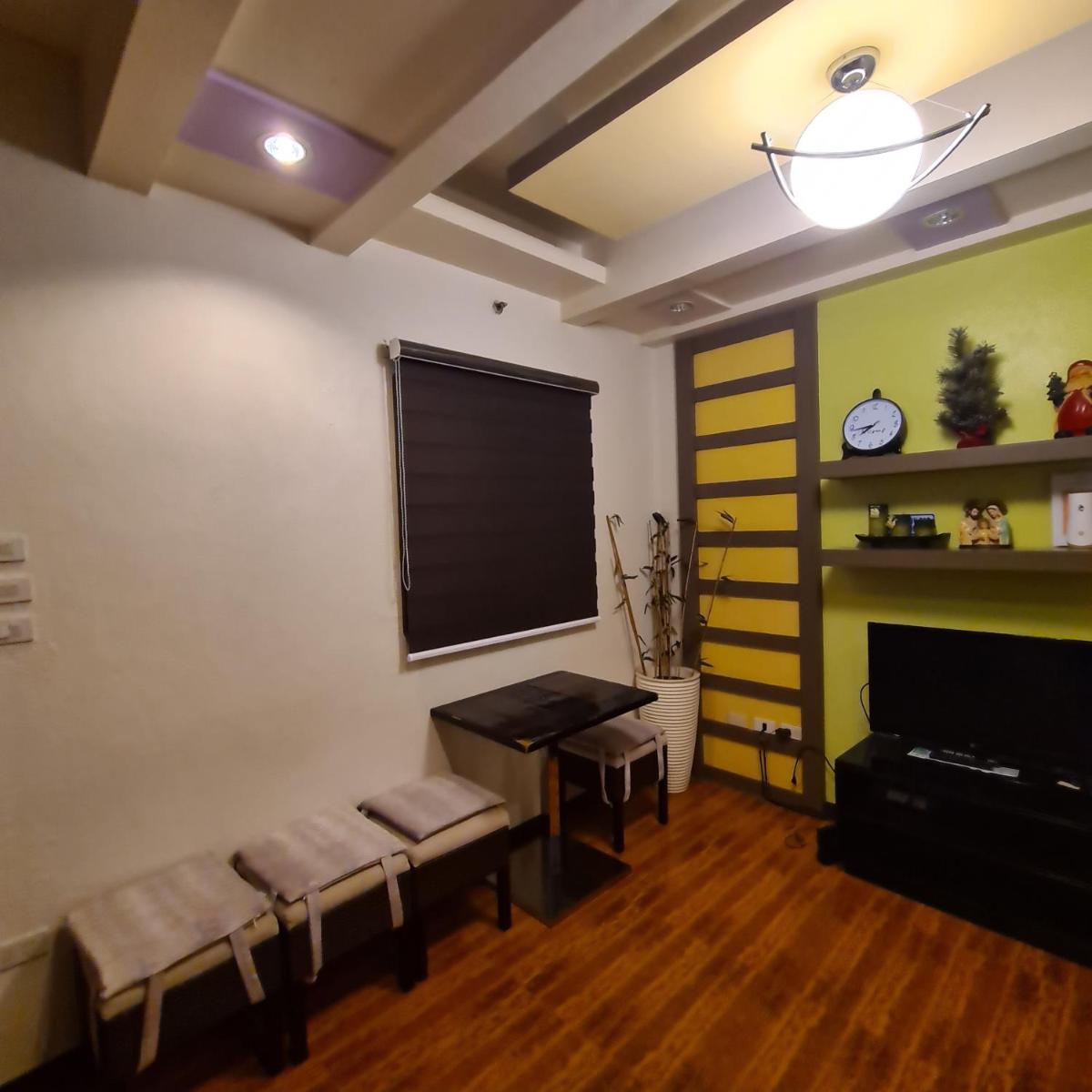 722 Metropolis Tower Unit 212 - Housity