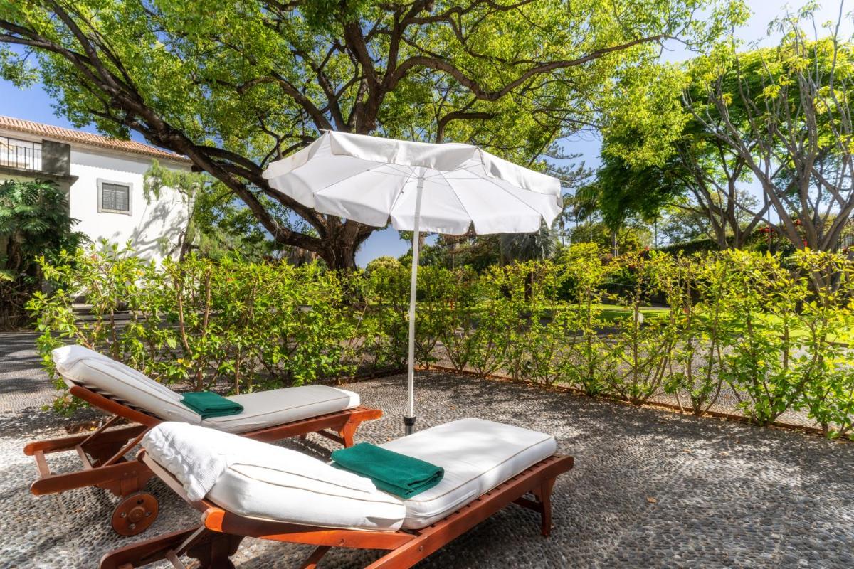 Um jardim no exterior de Quinta da Casa Branca - Small Luxury Hotels of the World