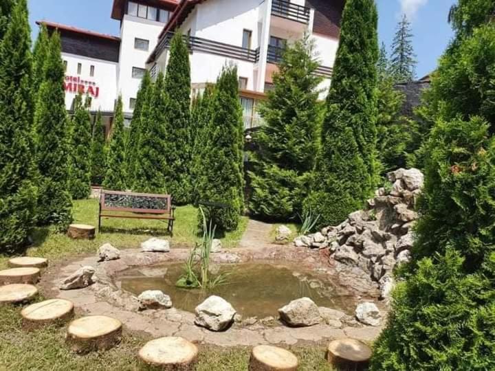 Suitetrails - Hotel Miraj - Restaurant & Sauna & Biliard