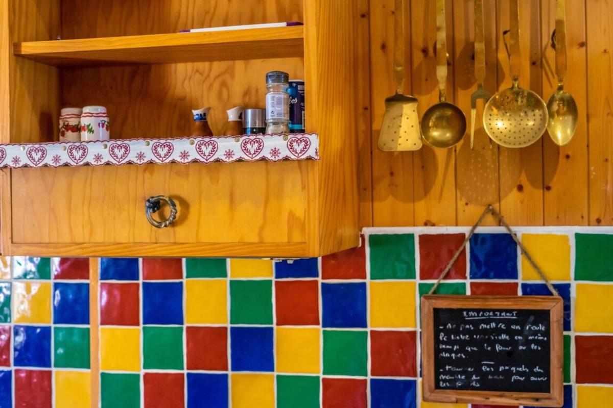 Duplex apartment in the heart of the city with mountain & countryside views - Housity