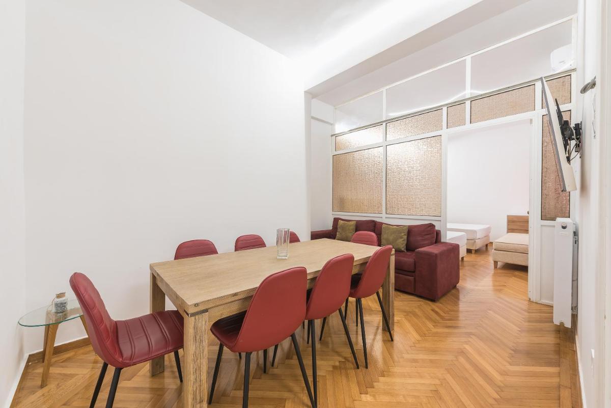 Victoria Prestige Suites Apartments - Housity