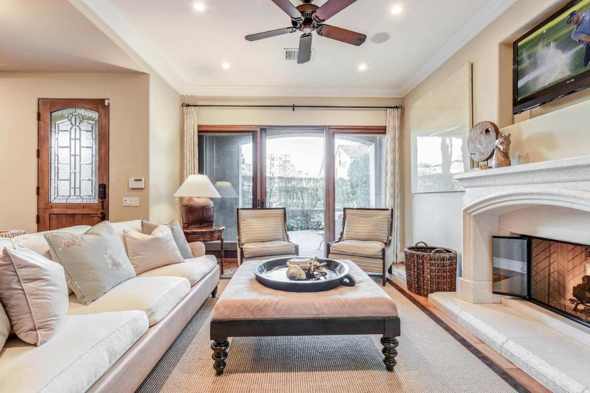 Beach Villa at 507 Goldenrod - Housity