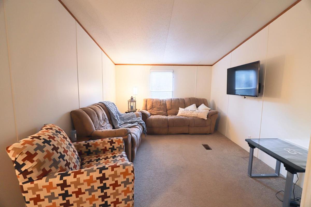Lake Me Away - Housity