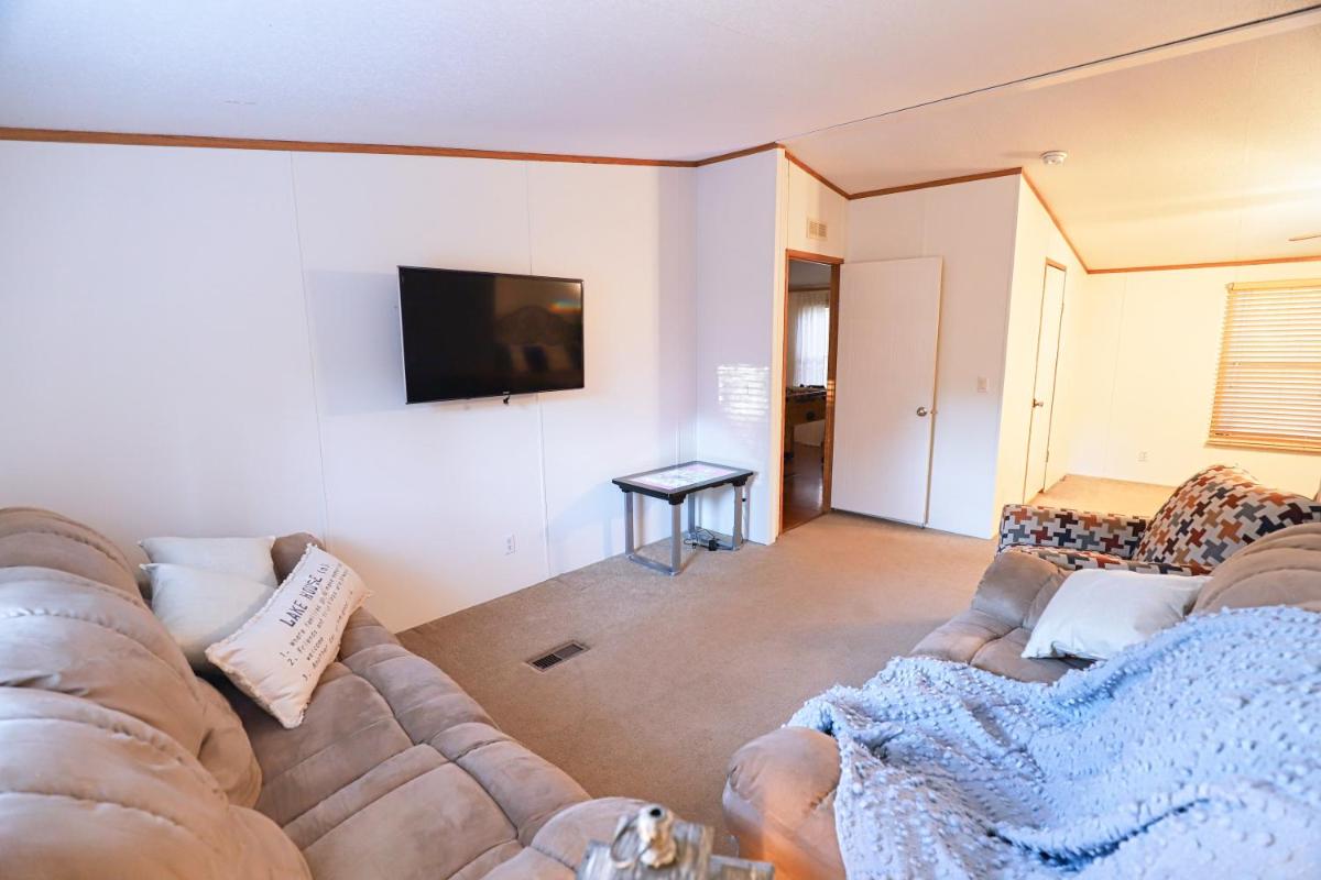 Lake Me Away - Housity