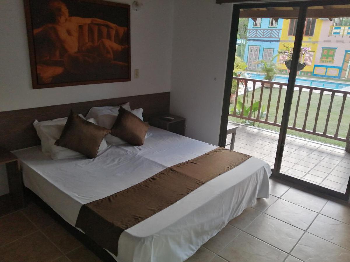 Hotel Cabañas De Rozo - Housity