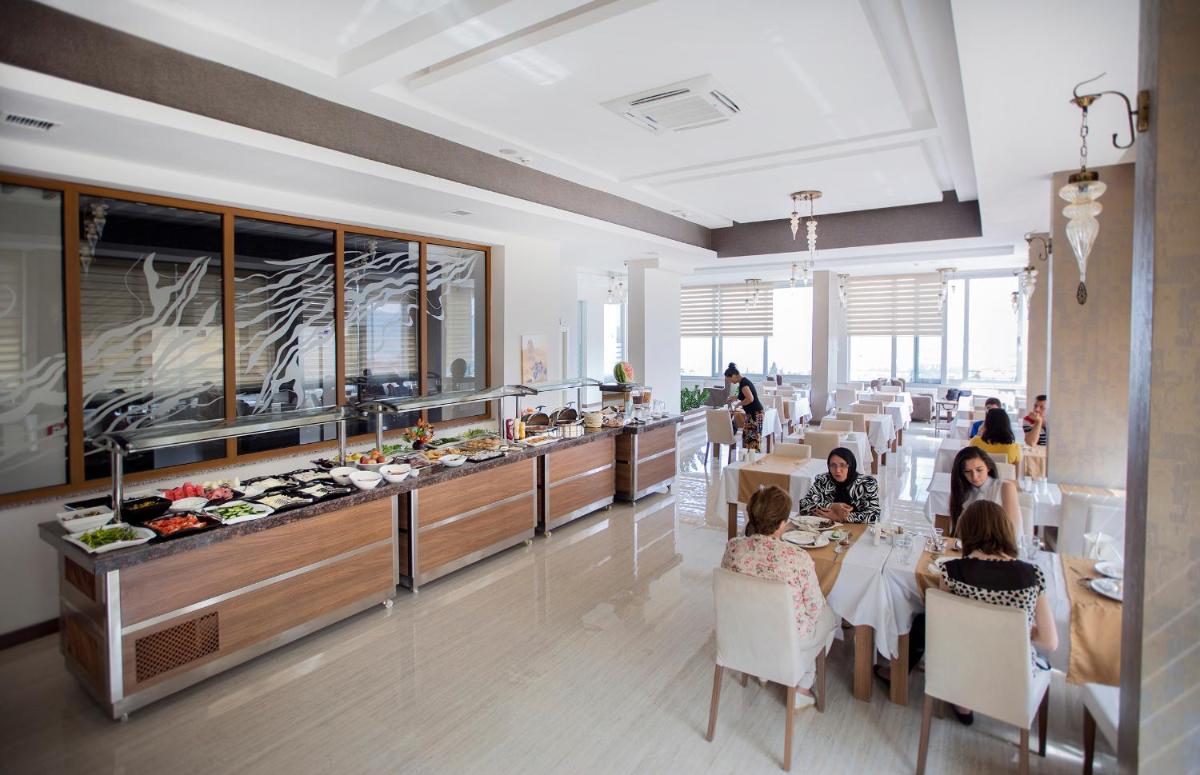 Lavin Hotel & Spa - Housity