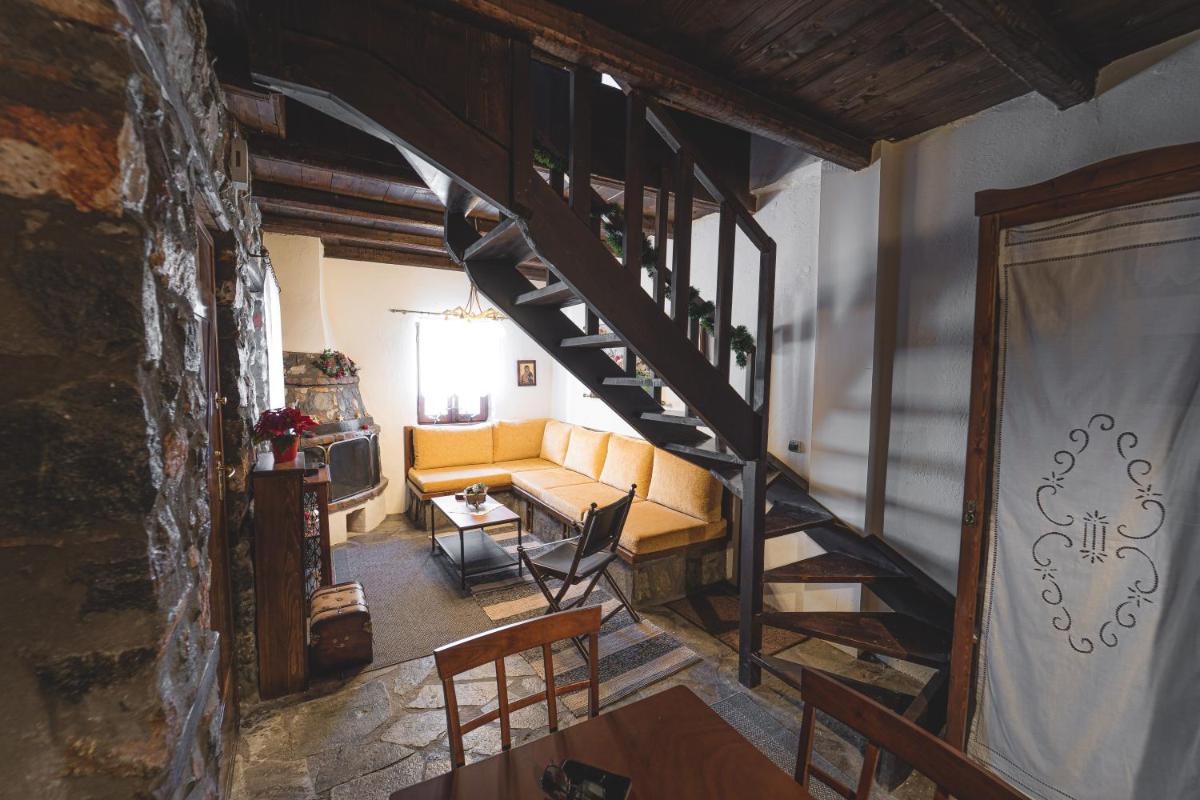 Traditional Villa in P. Agios Athanasios - Housity