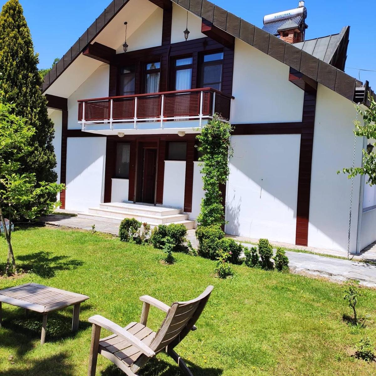 Outstanding Villa with Private Pool and View near Lake Sapanca - Housity