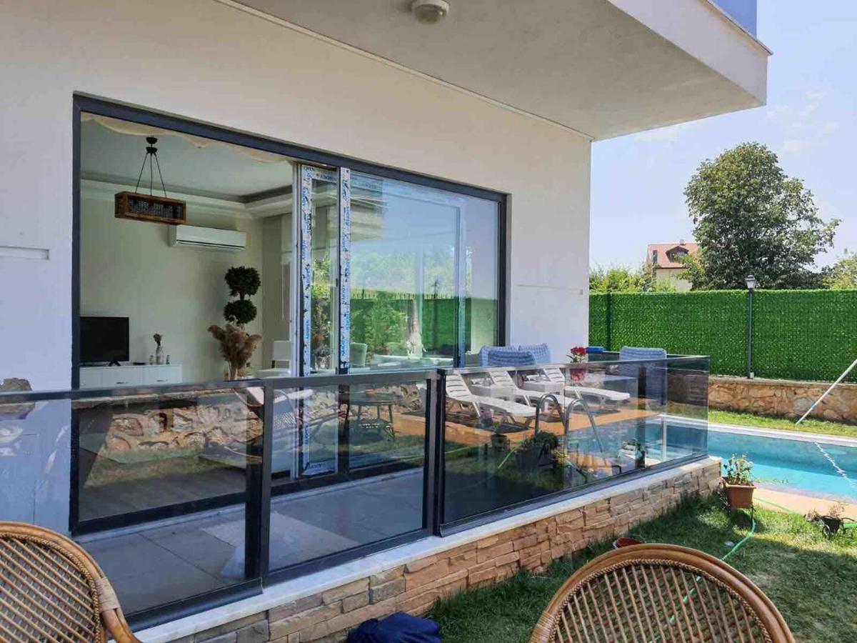 Captivating House with Pool near Ski Center in Kartepe near Sapanca - Housity