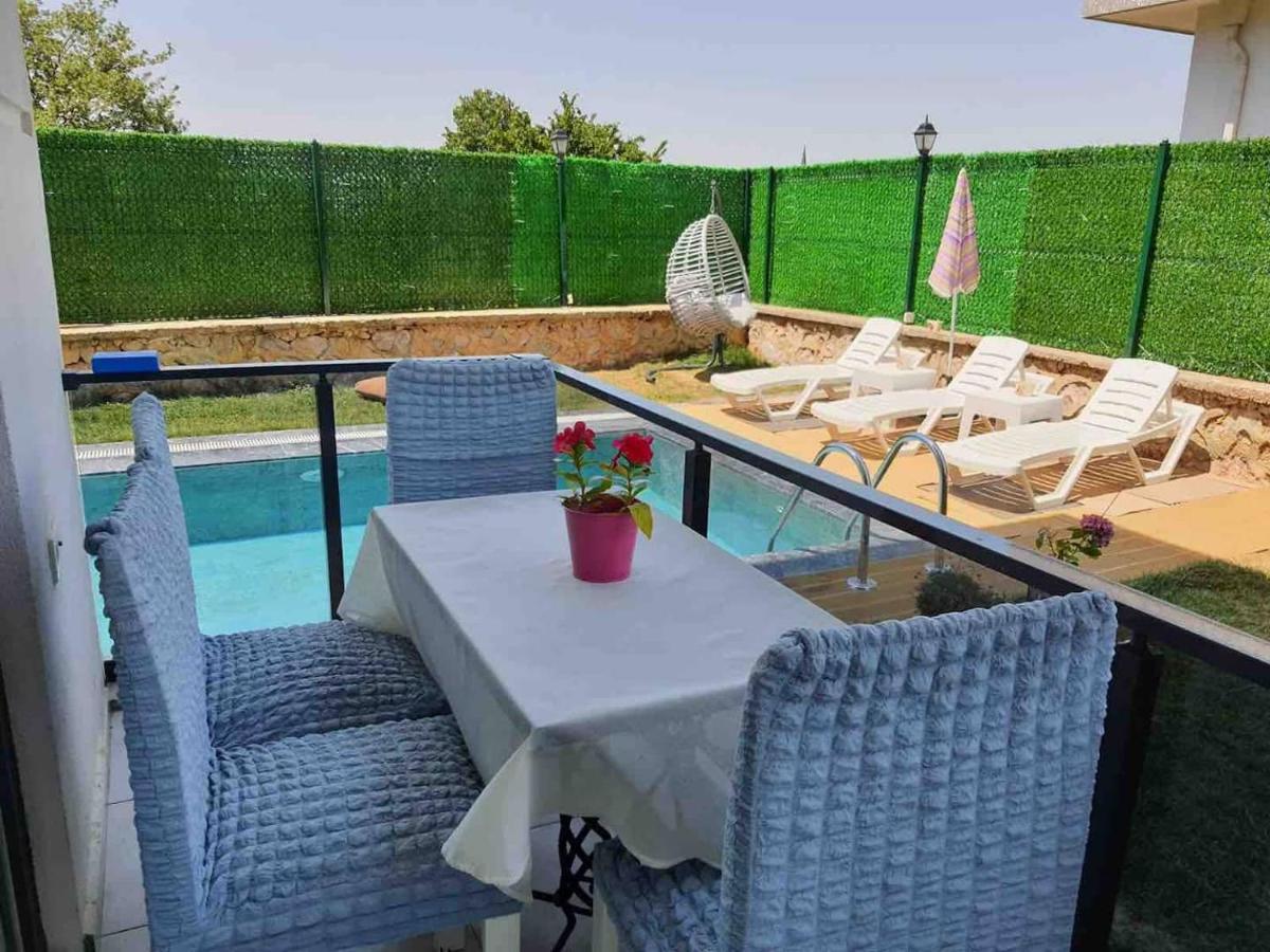 Captivating House with Pool near Ski Center in Kartepe near Sapanca - Housity