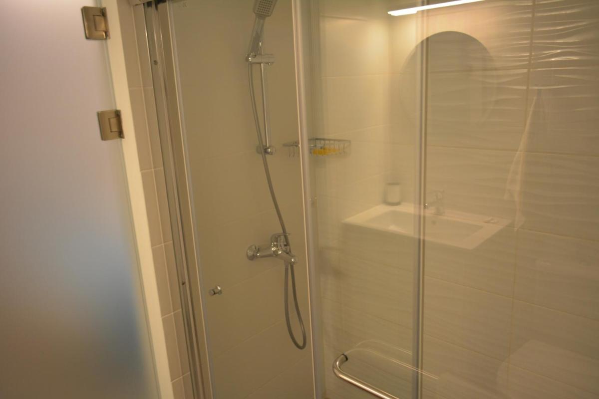 Suitetrails - Les Palmiers Sunorama Beach Apartments