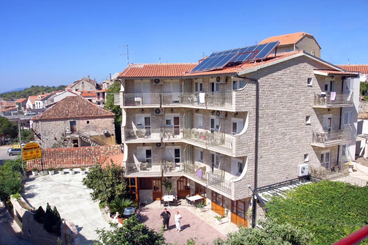 Hotel Makarska - Housity