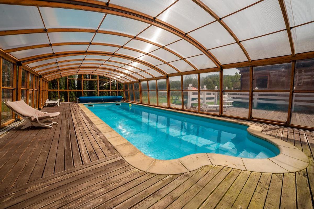 Country club medvezhy ozera - Housity