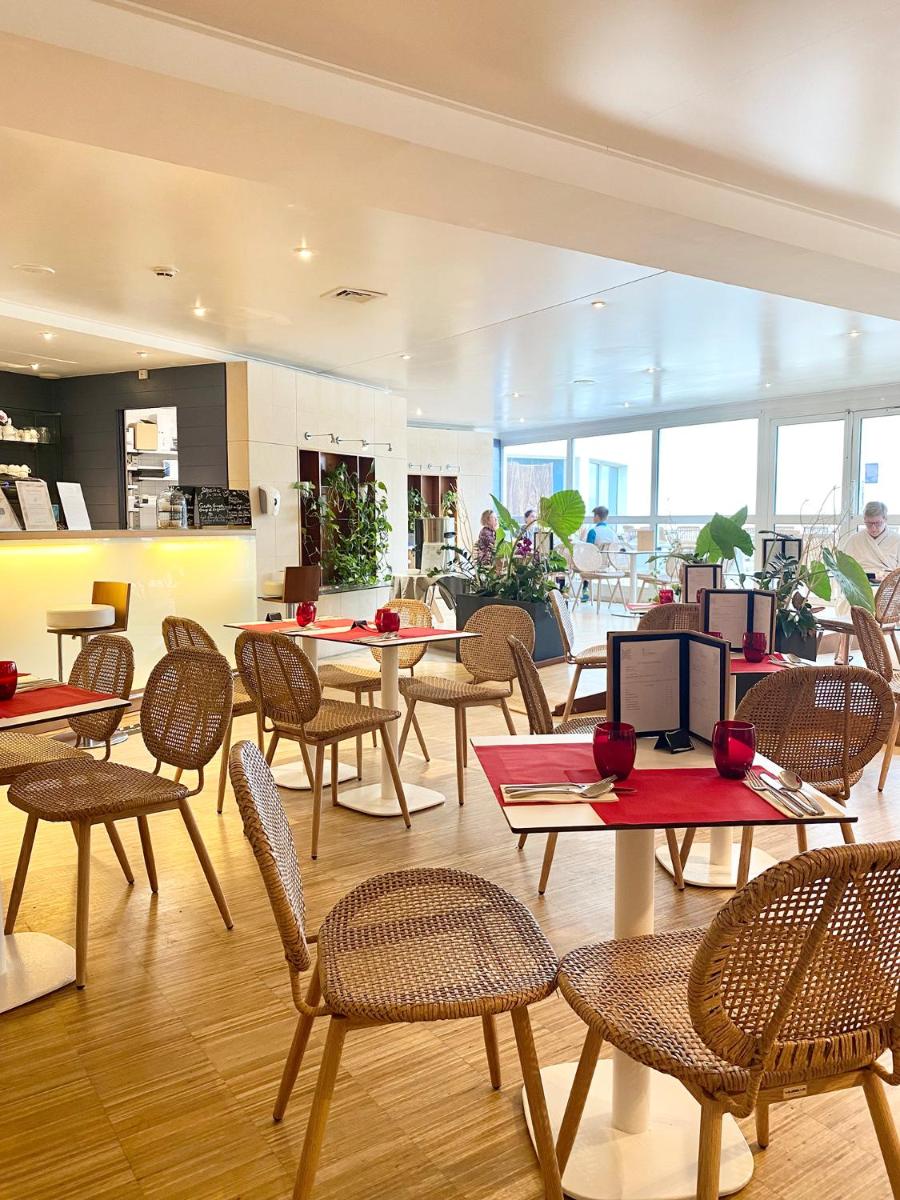 Coin salon dans l'établissement Alliance Pornic Hôtel Thalasso & Spa