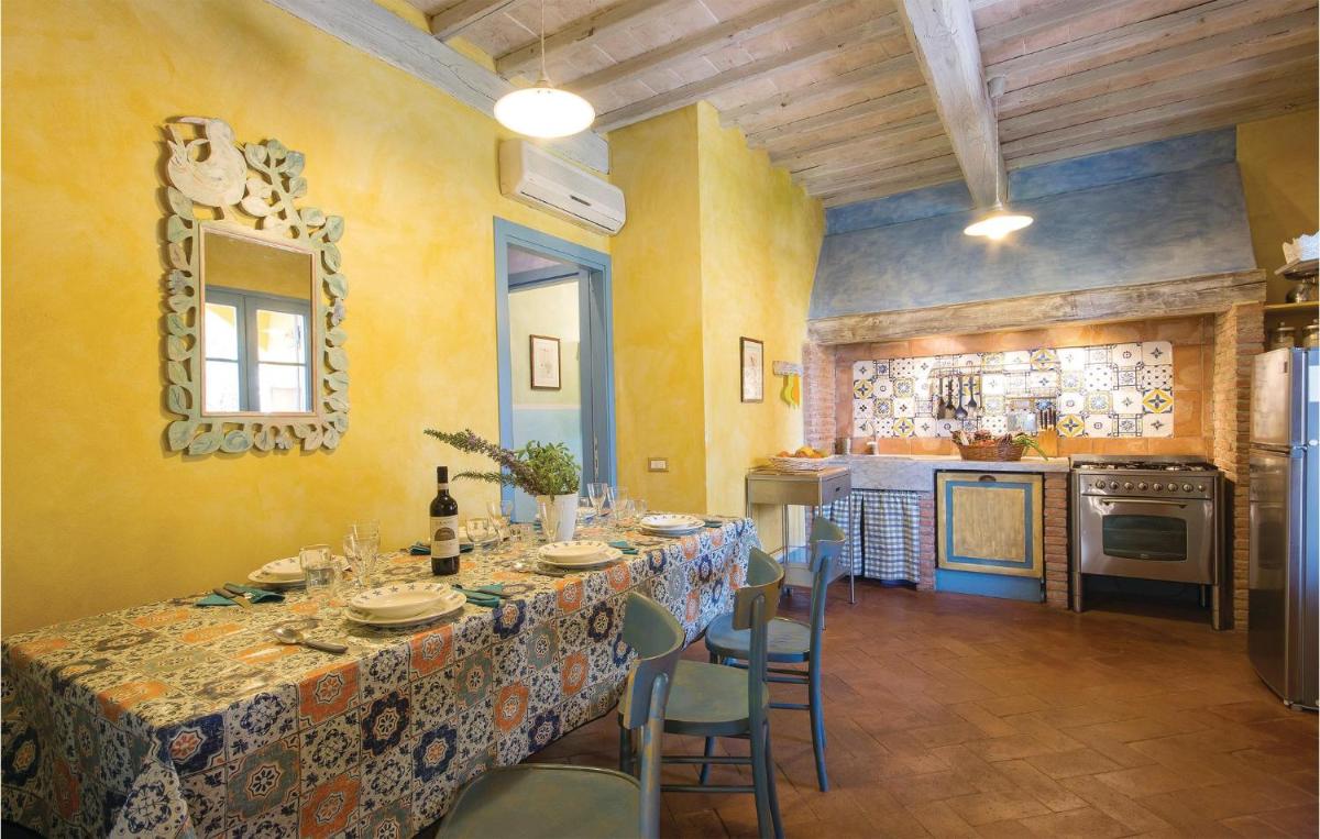 Luxurious Home In Buggiano Pt - Housity