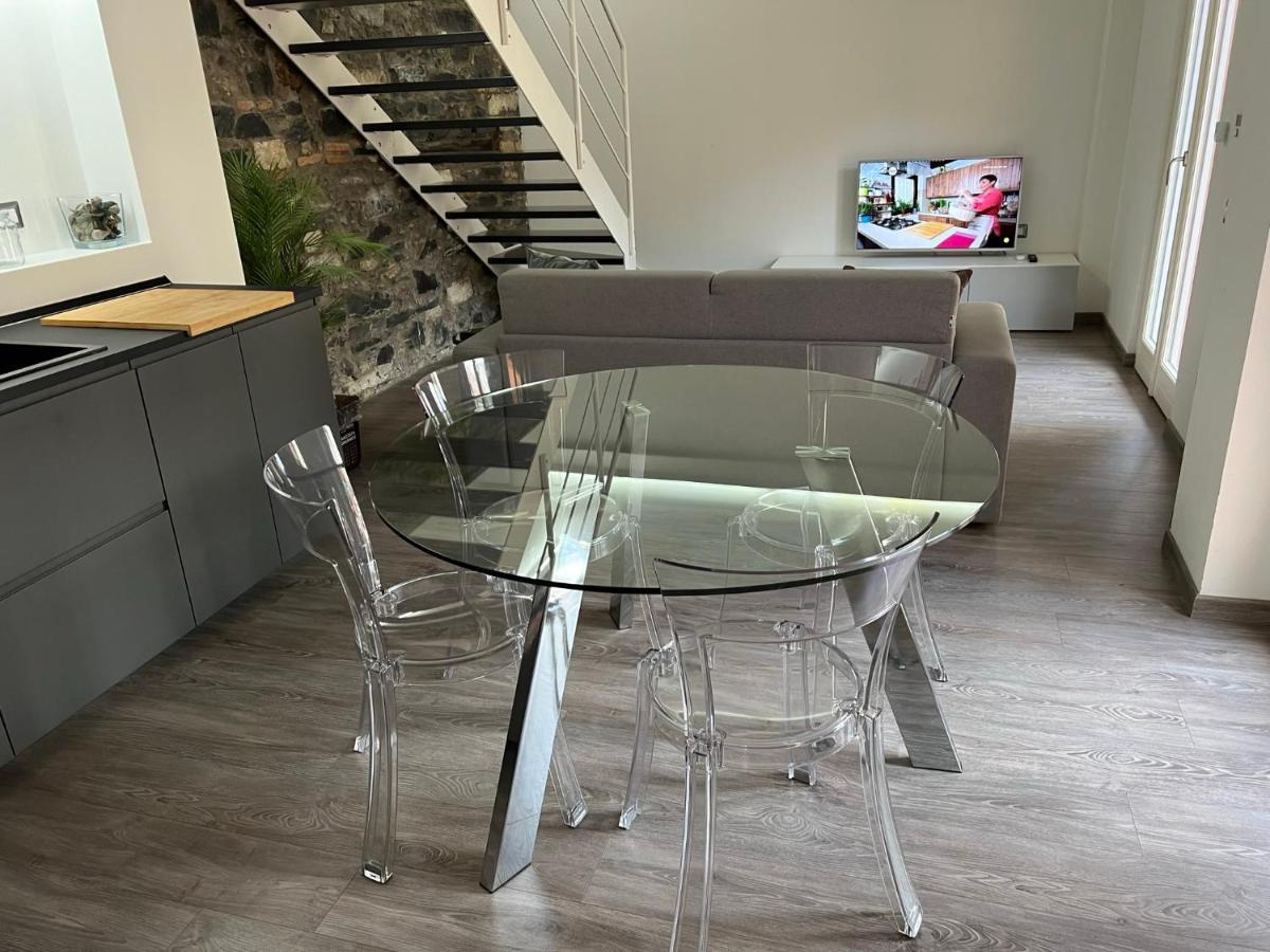 Blue Diamond Como - Housity