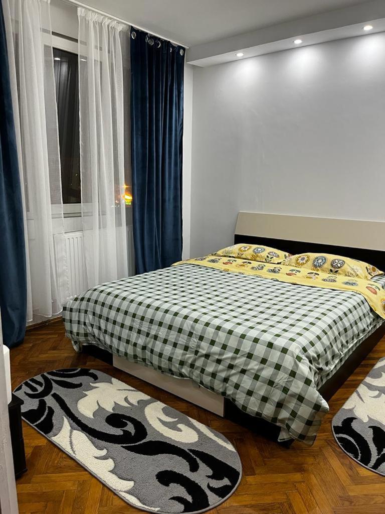 Central Apartament - Housity