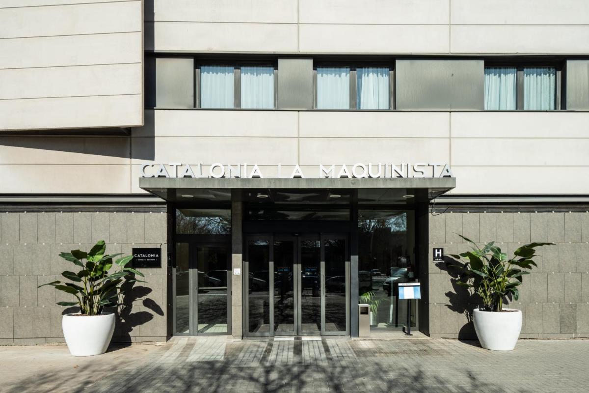 Fachada o entrada de Catalonia La Maquinista