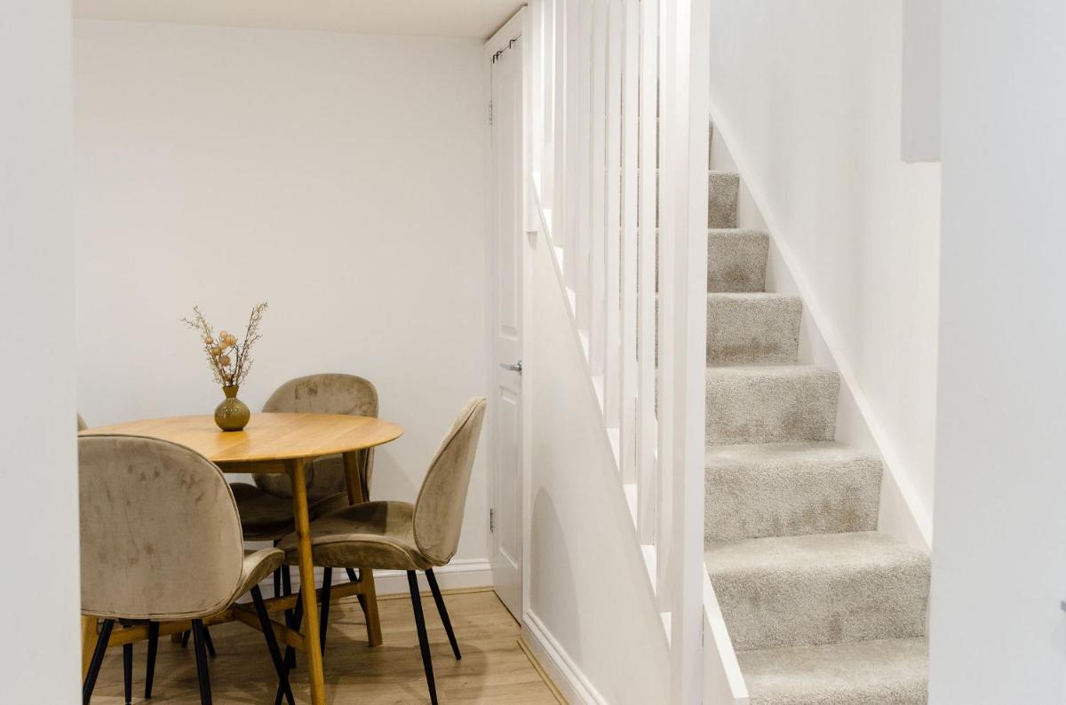 Cozy Broadstairs Hideaway - 1 min walk to beach - Housity