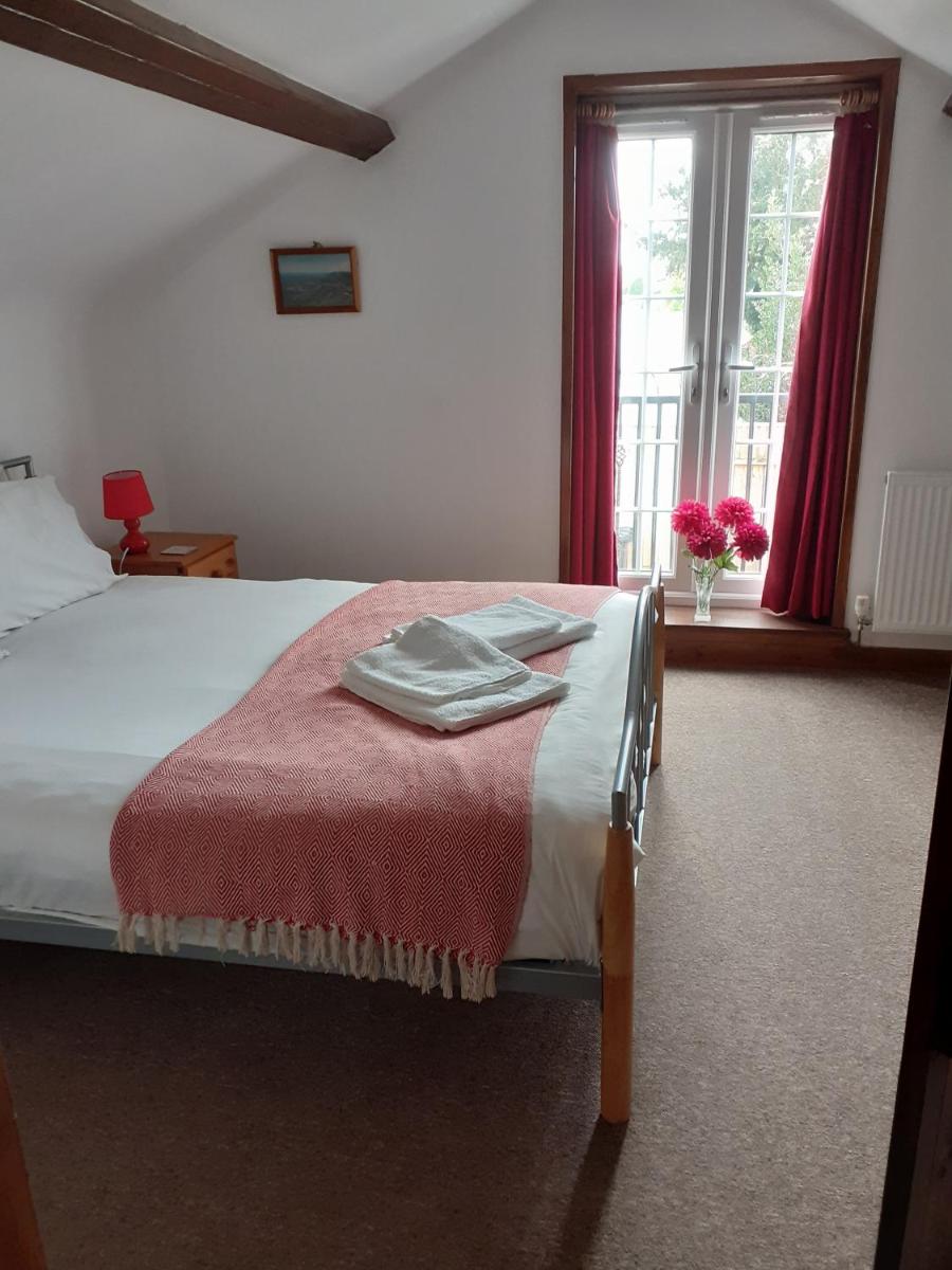 Honeysuckle Cottage - Housity