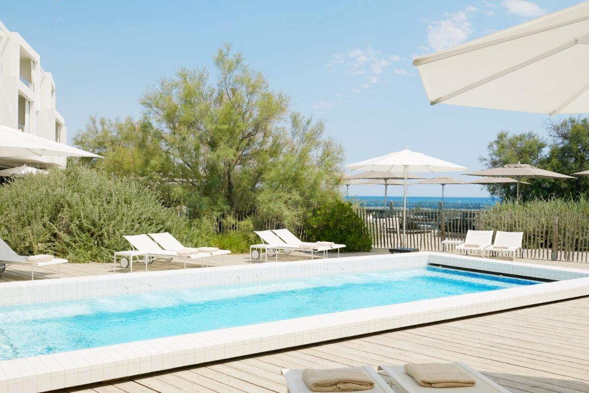 Piscine de l'établissement Hôtel Plage Palace & Spa ou située à proximité