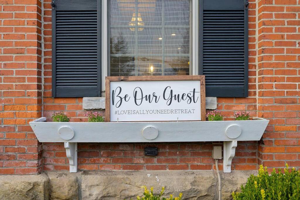 Welcome to our Sweet Little Retreat! - Housity