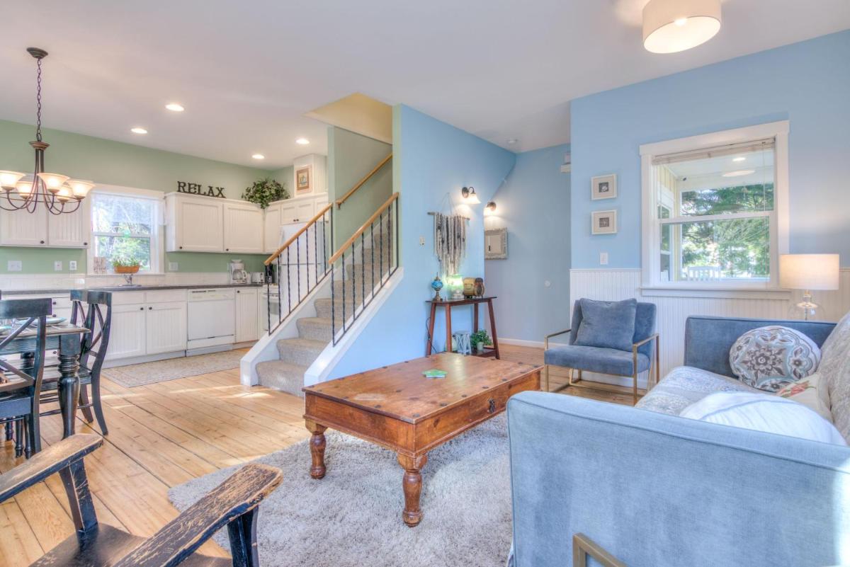 Tides At Bella Beach - Housity