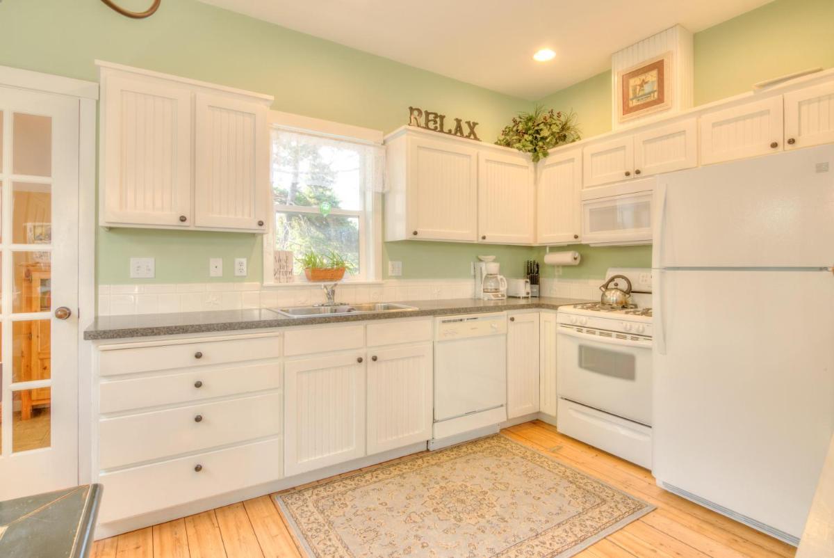 Tides At Bella Beach - Housity