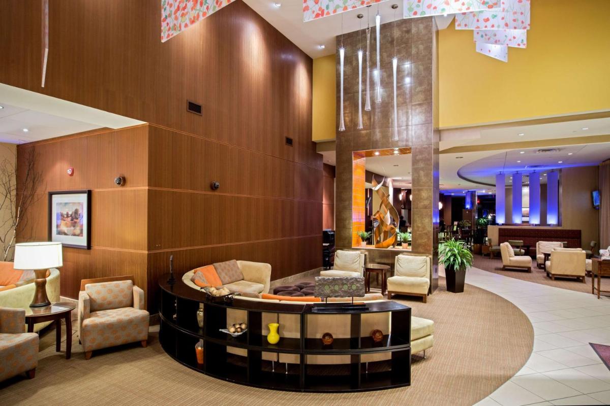Sonesta Milwaukee West Wauwatosa - Housity