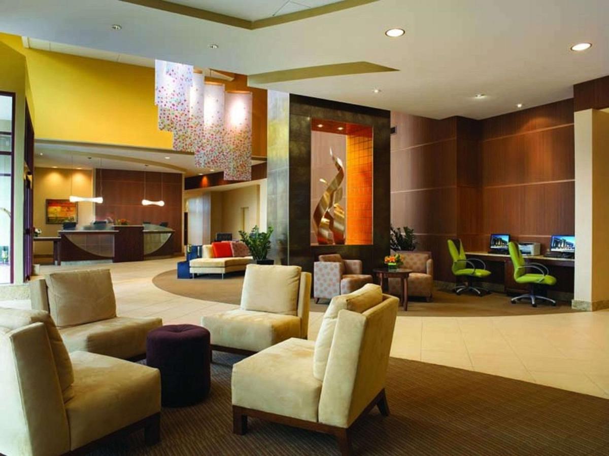 Sonesta Milwaukee West Wauwatosa - Housity