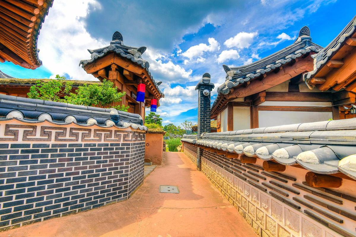 Suitetrails - Gongju Hanok Village