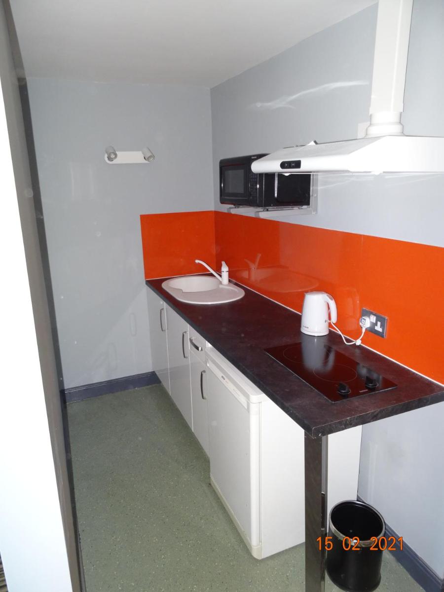 Happy Guests Lodge - Housity