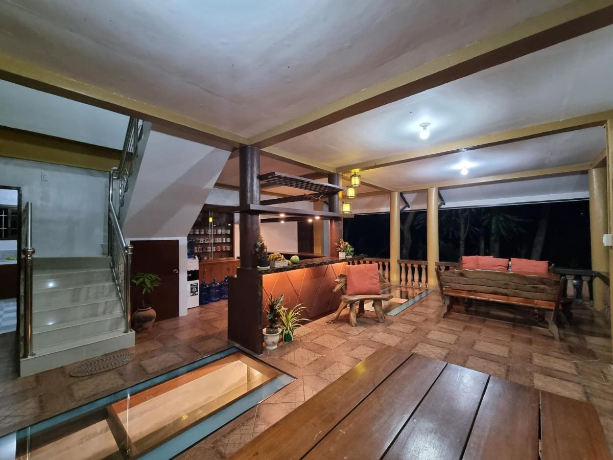 AF Farm House - Housity
