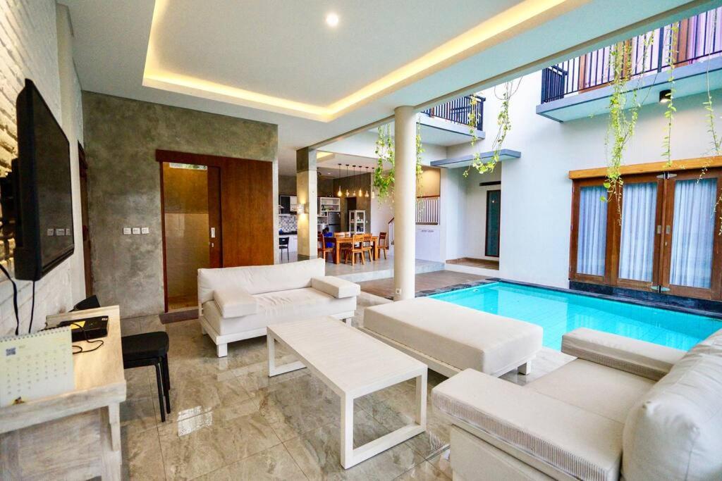 Villa Cleopatra Bali - Housity