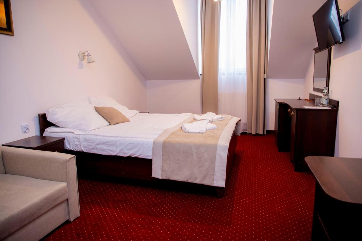 Korona Palace - Housity