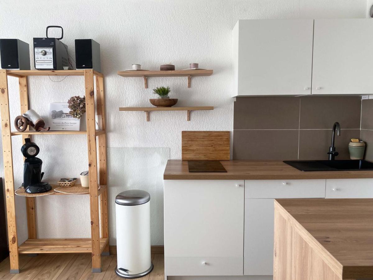 Studio et piscine sur la grande plage - Housity