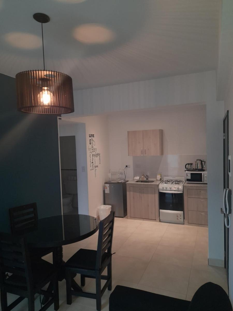 Suitetrails - LIVING HOUSE 2 - Departamento Moderno en Ciudad de Nieva.