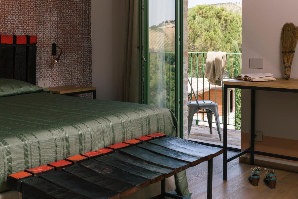 Relais Cocci Grifoni - Panoramic Wine Resort - Housity