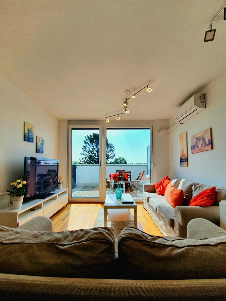 Near Lake Two Bedroom Fully Furnished Apartment - Hizvo