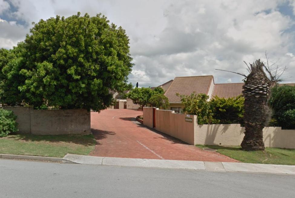 13 House - Housity
