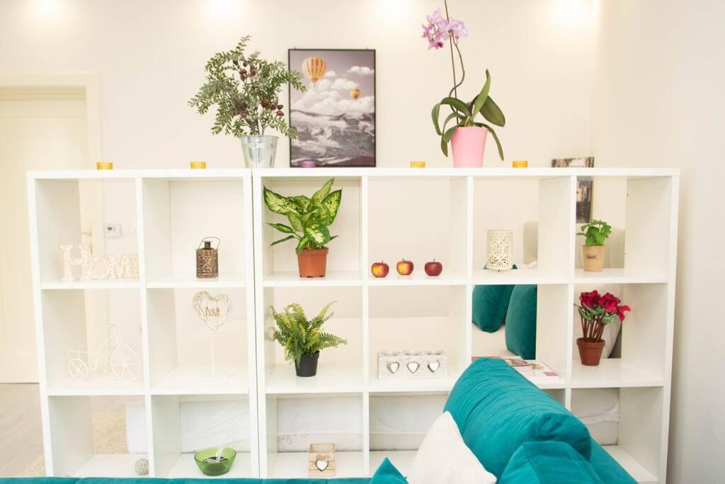 Cute and Sunny Studio - Central Location - Housity