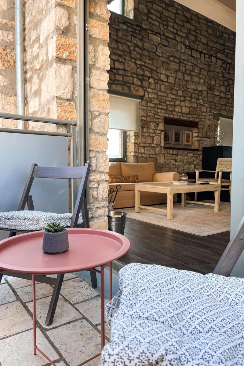 Epirus Stone Suites - Housity