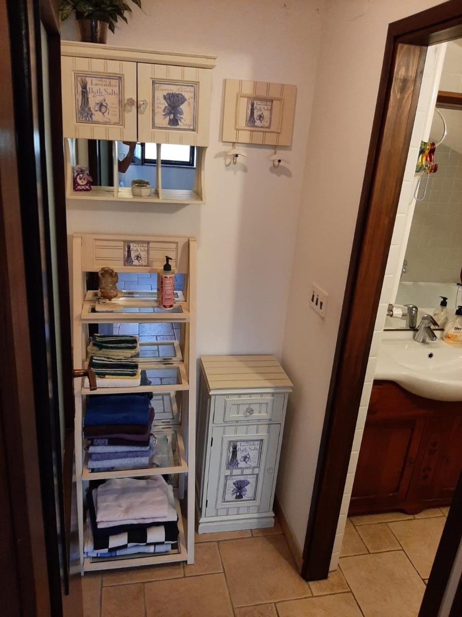 Suitetrails - Nice, cosy studio apartment with shared outdoor pool