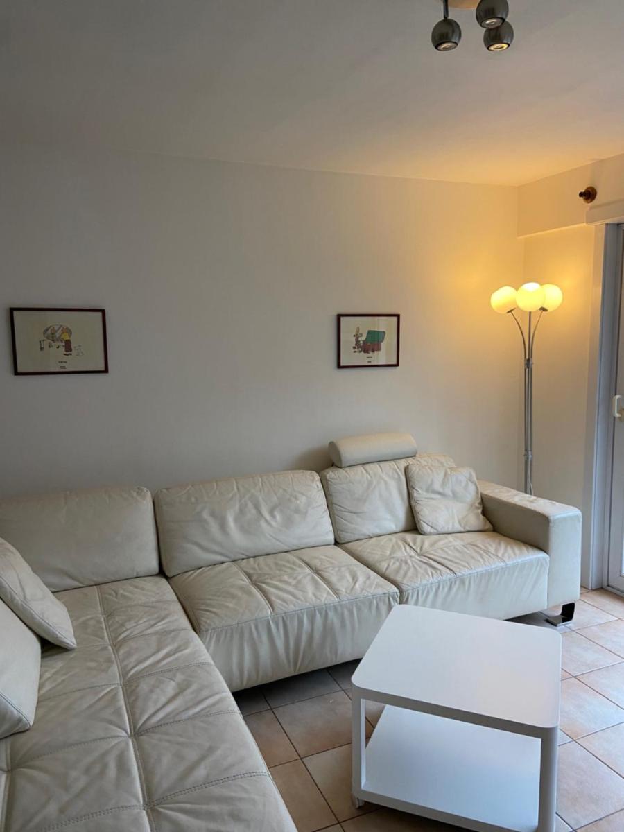 Ruim zonnig appartement op 50m van strand - Housity
