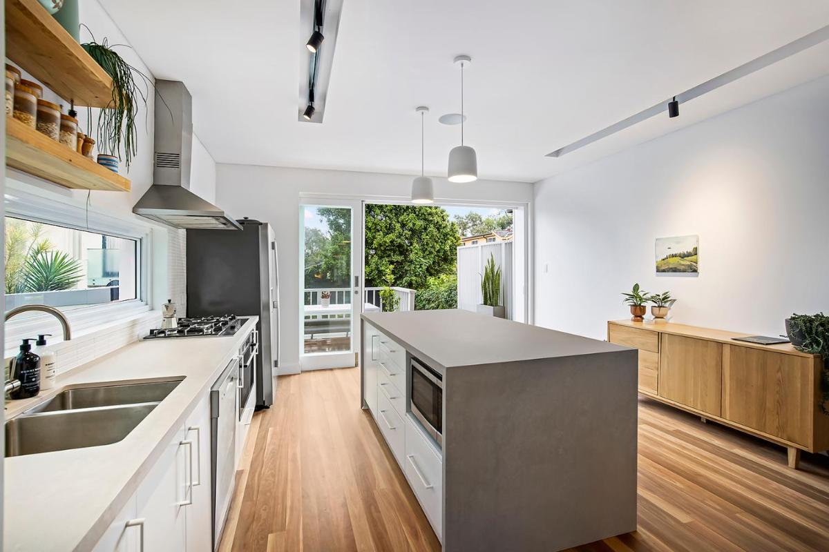 FRED23 - North Bondi Luxury Beach House - Housity