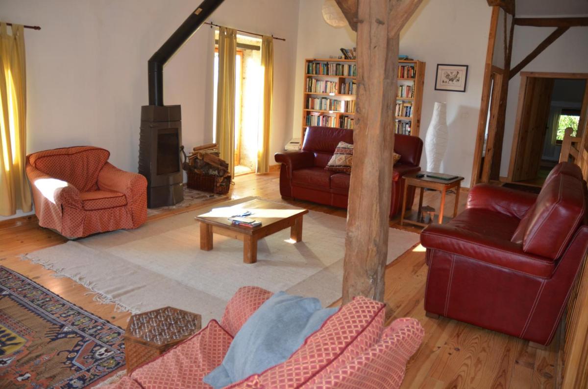 Katy's Barn - Housity